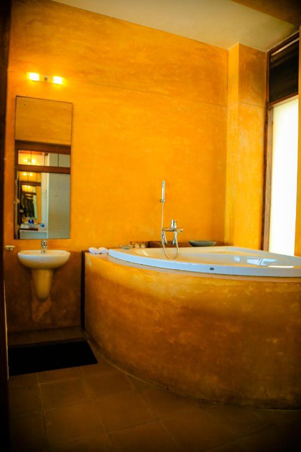 The Cove Hotell Negombo Eksteriør bilde